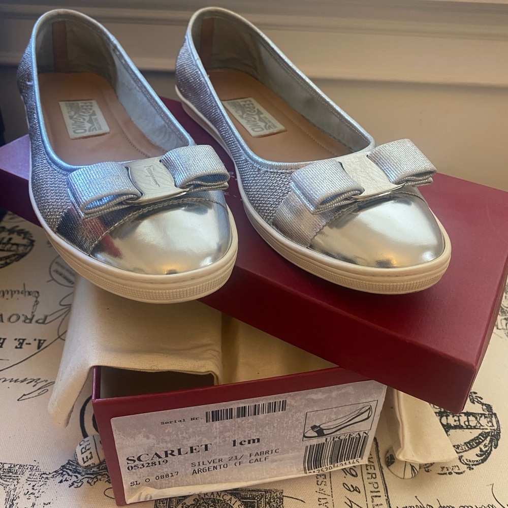 Salvatore ferragamo flats
